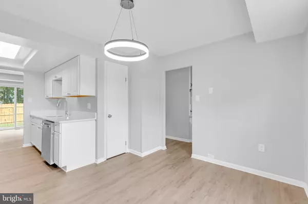 Lorton, VA 22079,7403 LARNE LN