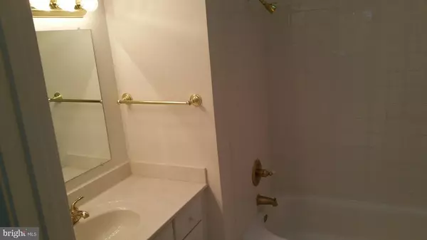 Fairfax, VA 22033,12956 GRAYS POINTE RD #12956C