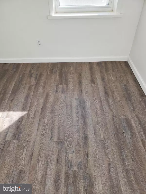 Philadelphia, PA 19135,6713 MARSDEN ST