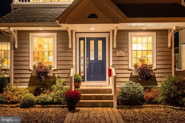 Stone Harbor, NJ 08247,225 110TH ST