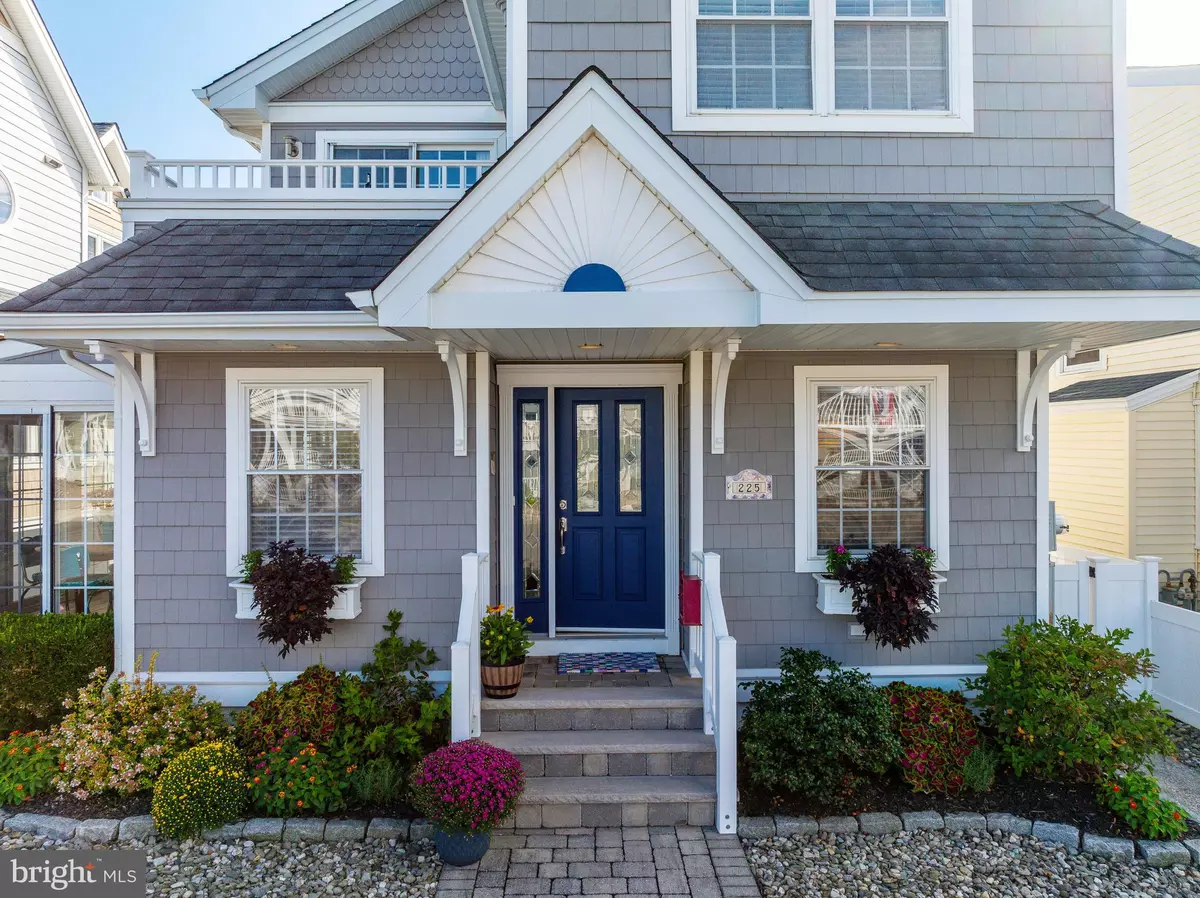 Stone Harbor, NJ 08247,225 110TH ST