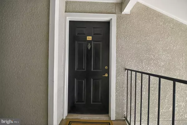 Mclean, VA 22102,1530 LINCOLN WAY #302