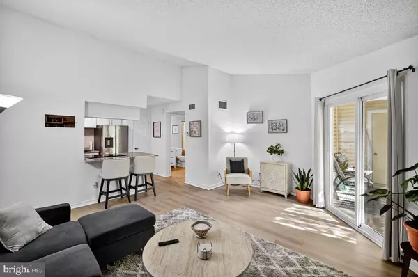 Mclean, VA 22102,1530 LINCOLN WAY #302