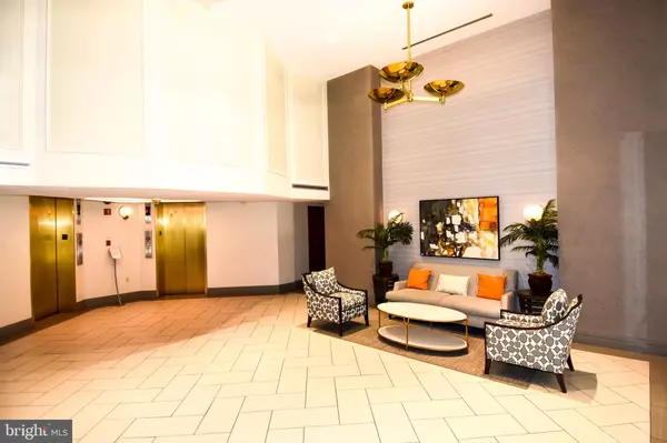 Washington, DC 20008,2725 CONNECTICUT AVE NW #403