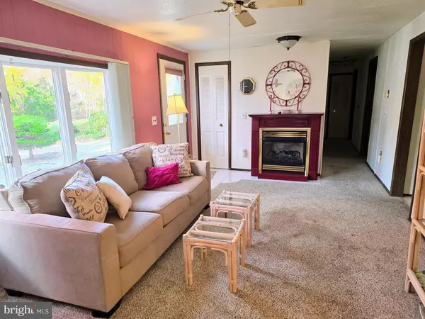 Manahawkin, NJ 08050,399 LIGHTHOUSE DRIVE