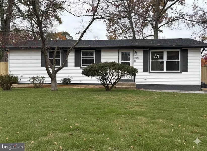 904 PINE AVE, Clayton, NJ 08312