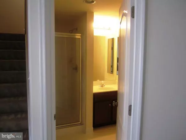 Aldie, VA 20105,41836 DIABASE SQ