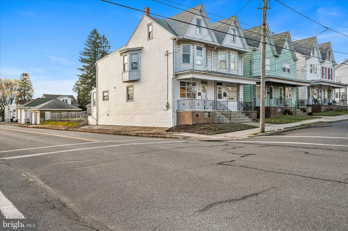 Frackville, PA 17931,52 S 2ND ST