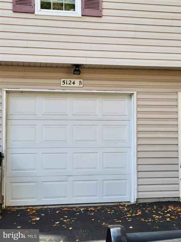 Waldorf, MD 20602,5124-B SHAWE PL #2-KR