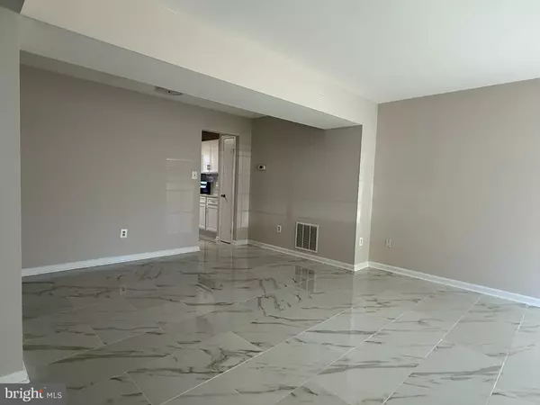 Fairfax, VA 22031,3875 BRADWATER ST