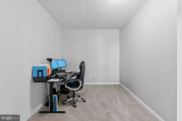 White Plains, MD 20695,8030 BLOOMSBURY PL