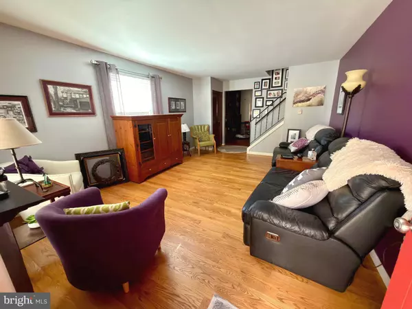 Akron, PA 17501,240 N 11TH ST