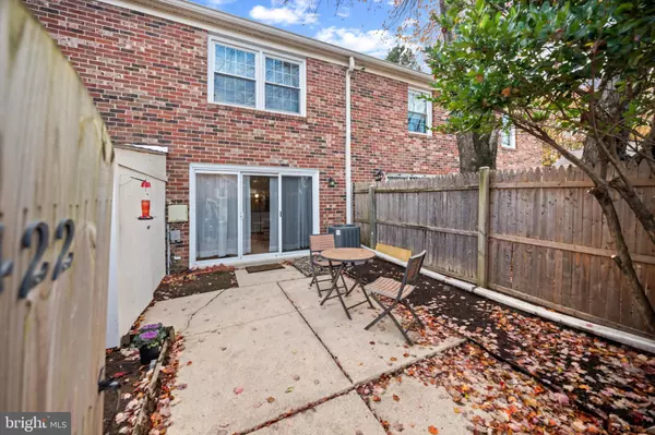 Springfield, VA 22152,8422 FORRESTER BLVD #580