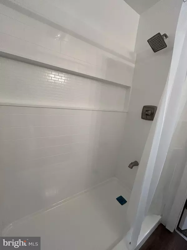 North Wales, PA 19454,415 SCHOOL ST #7