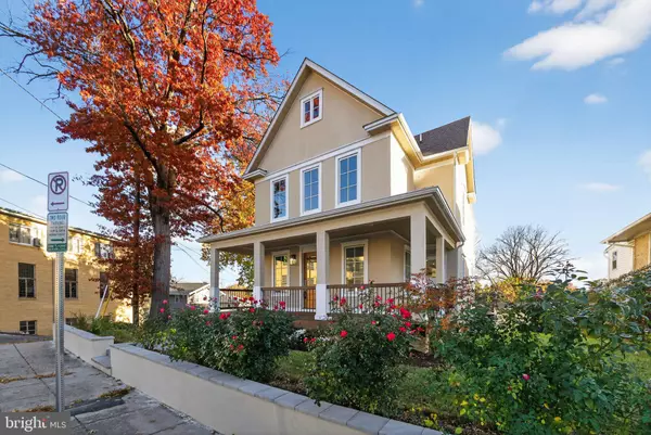 Washington, DC 20018,2017 FULTON PL NE