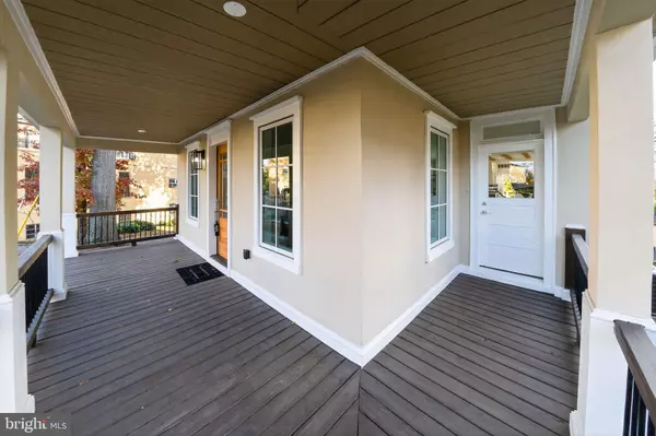 Washington, DC 20018,2017 FULTON PL NE