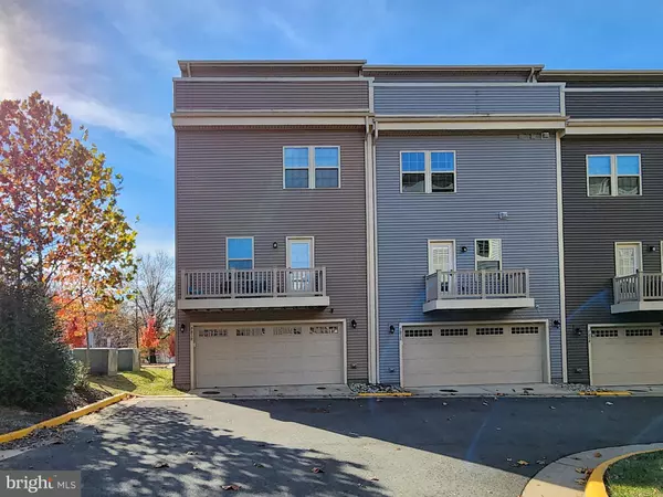 Annandale, VA 22003,7838 FRANCIS DICKENS LN