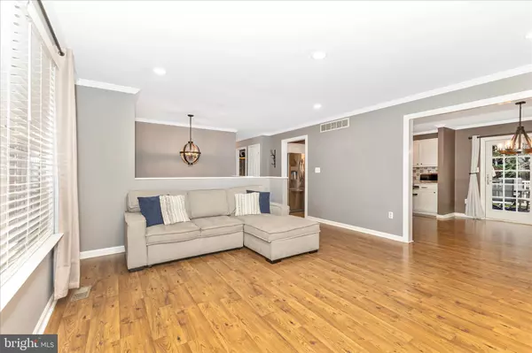 Westminster, MD 21158,348 BUCK CASH DR