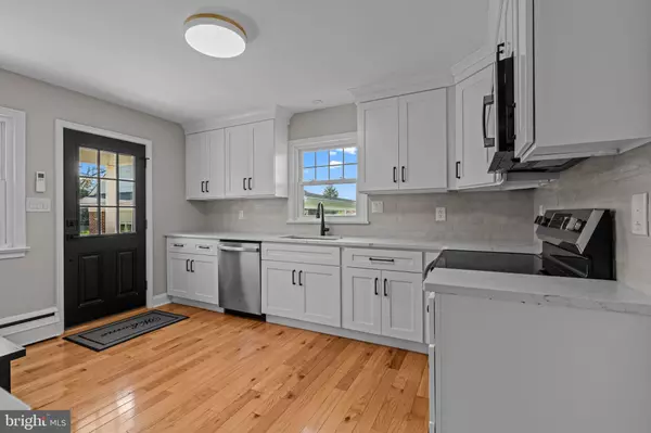 Newtown, PA 18940,114 FROST LN