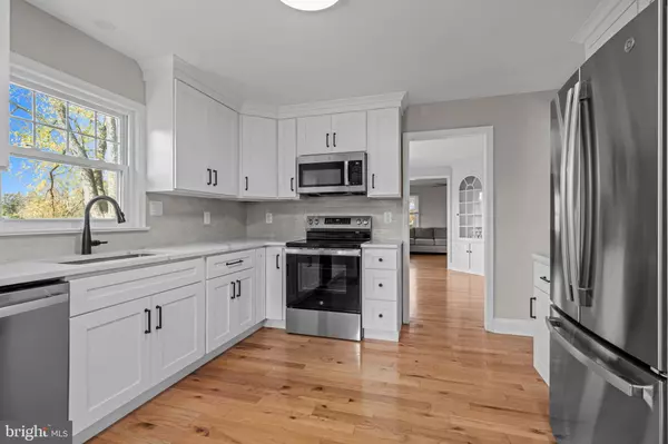 Newtown, PA 18940,114 FROST LN