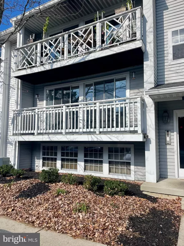 Marlton, NJ 08053,17 CRANBERRY CT