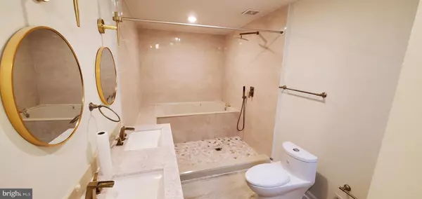 1332 W SILVER ST, Philadelphia, PA 19132