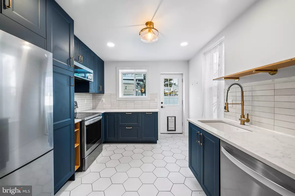 Philadelphia, PA 19125,2454 AMBER ST