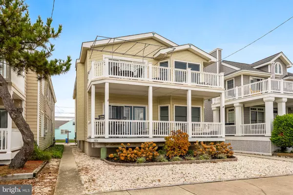 1828 ASBURY AVE, Ocean City, NJ 08226