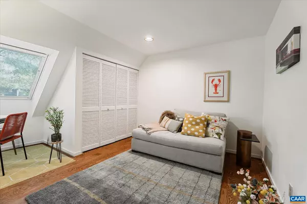 Charlottesville, VA 22902,301 NW 2ND ST #C