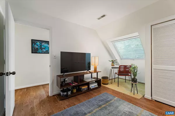 Charlottesville, VA 22902,301 NW 2ND ST #C