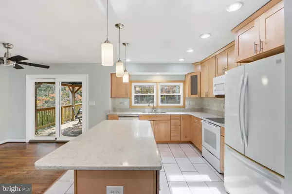 Pasadena, MD 21122,1215 HOLMEWOOD DR