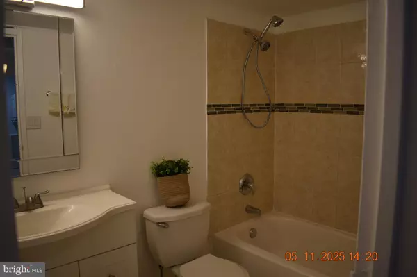 Greenbelt, MD 20770,6926 HANOVER PKWY #303