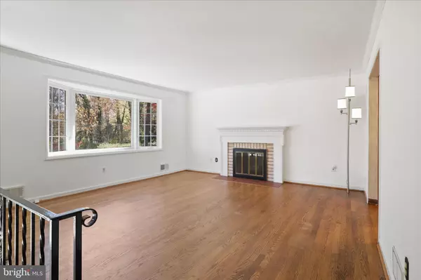 Fairfax, VA 22031,3838 GLENBROOK RD