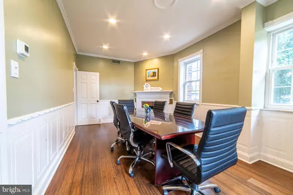 Vineland, NJ 08360,1080 E LANDIS AVE