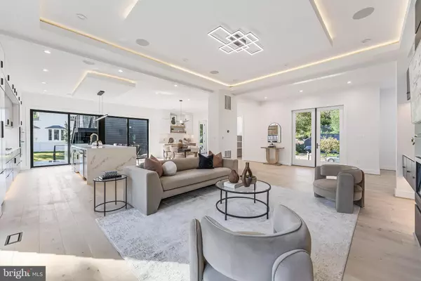 3215 COFER RD, Falls Church, VA 22042