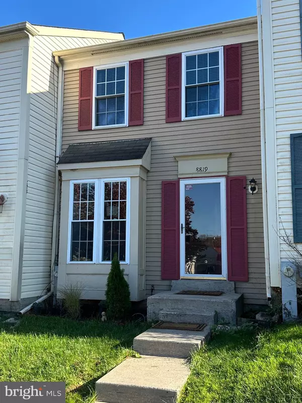 8819 GREEN NEEDLE, Baltimore, MD 21236