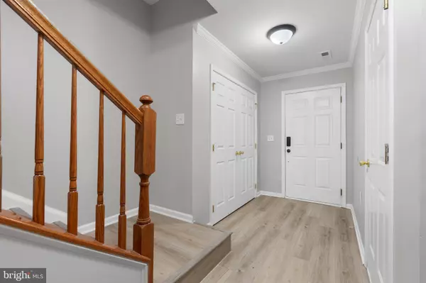 Hedgesville, WV 25427,219 RUMBLING ROCK RD