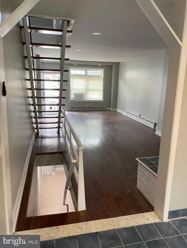 Philadelphia, PA 19145,1738 STOCKER ST