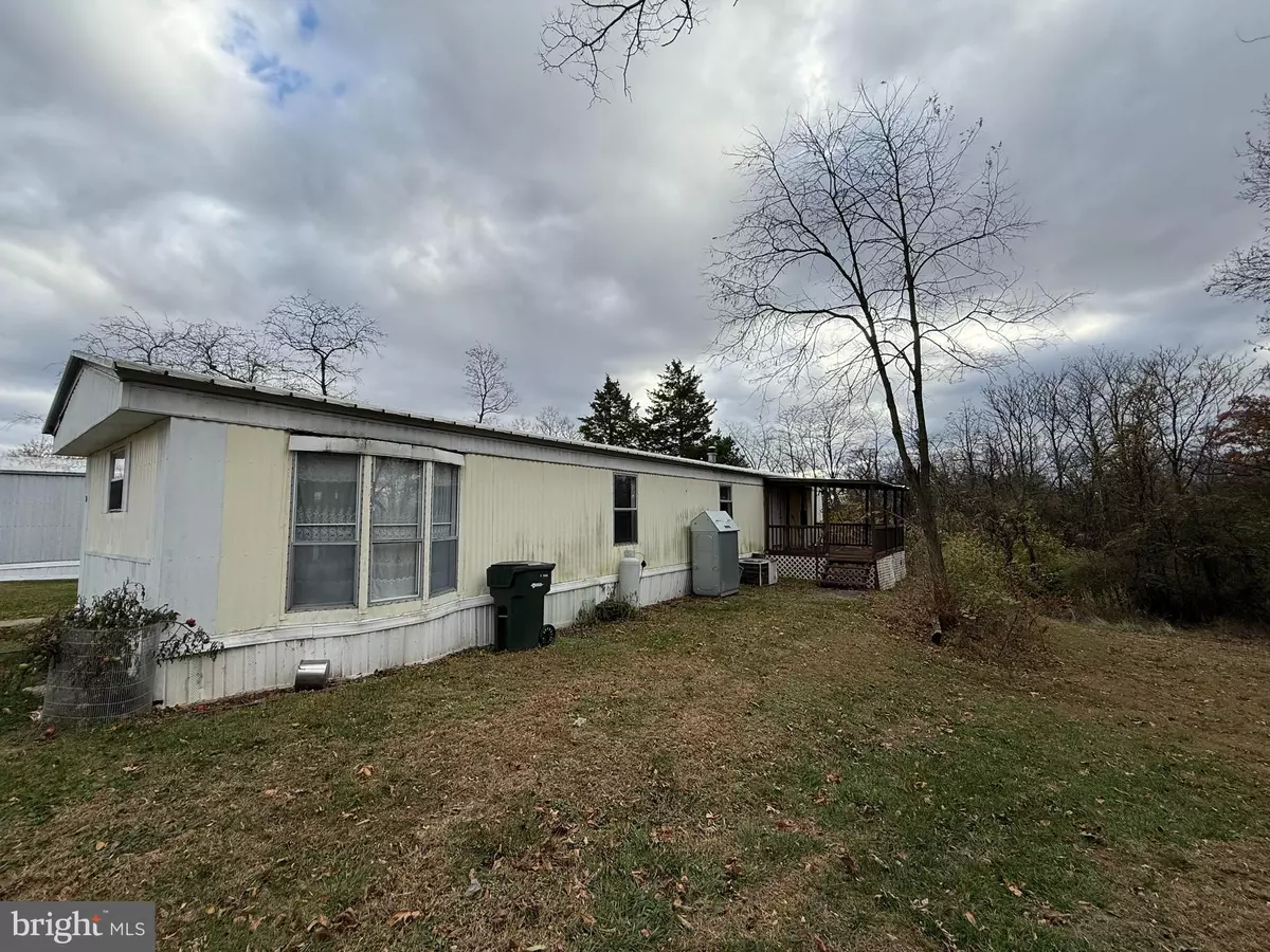Carlisle, PA 17013,20 CORAL DRIVE