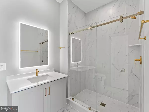 Falls Church, VA 22043,2015 TYSONS RIDGELINE RD