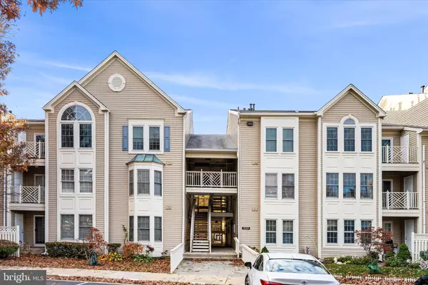 Fairfax, VA 22033,12221 FAIRFIELD HOUSE DR #105B