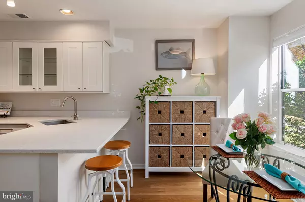 Annapolis, MD 21403,5 DORSET CT #52