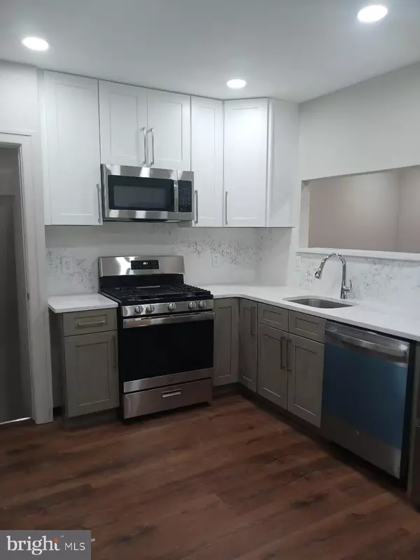 Philadelphia, PA 19126,1807 ASHLEY ST