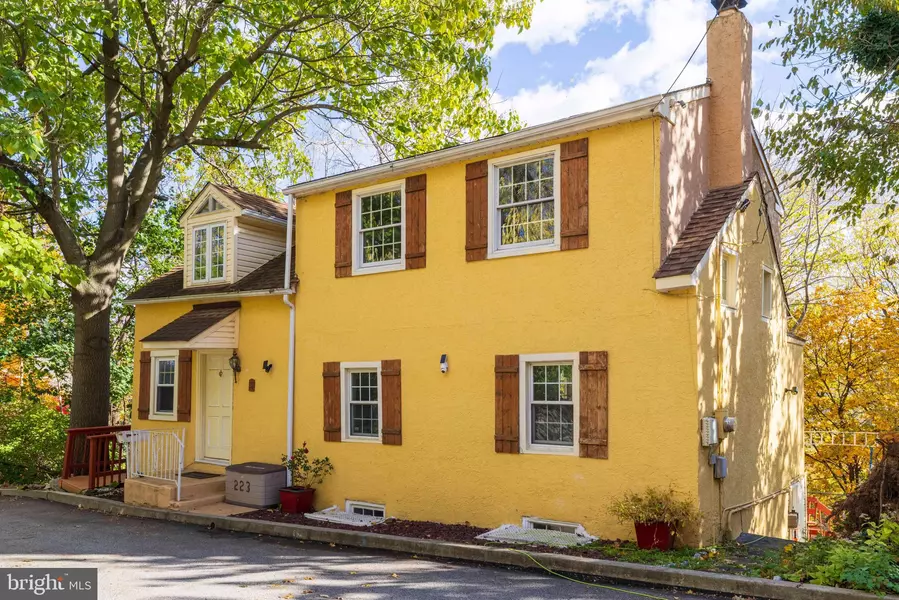 223 REBEL HILL RD, Conshohocken, PA 19428