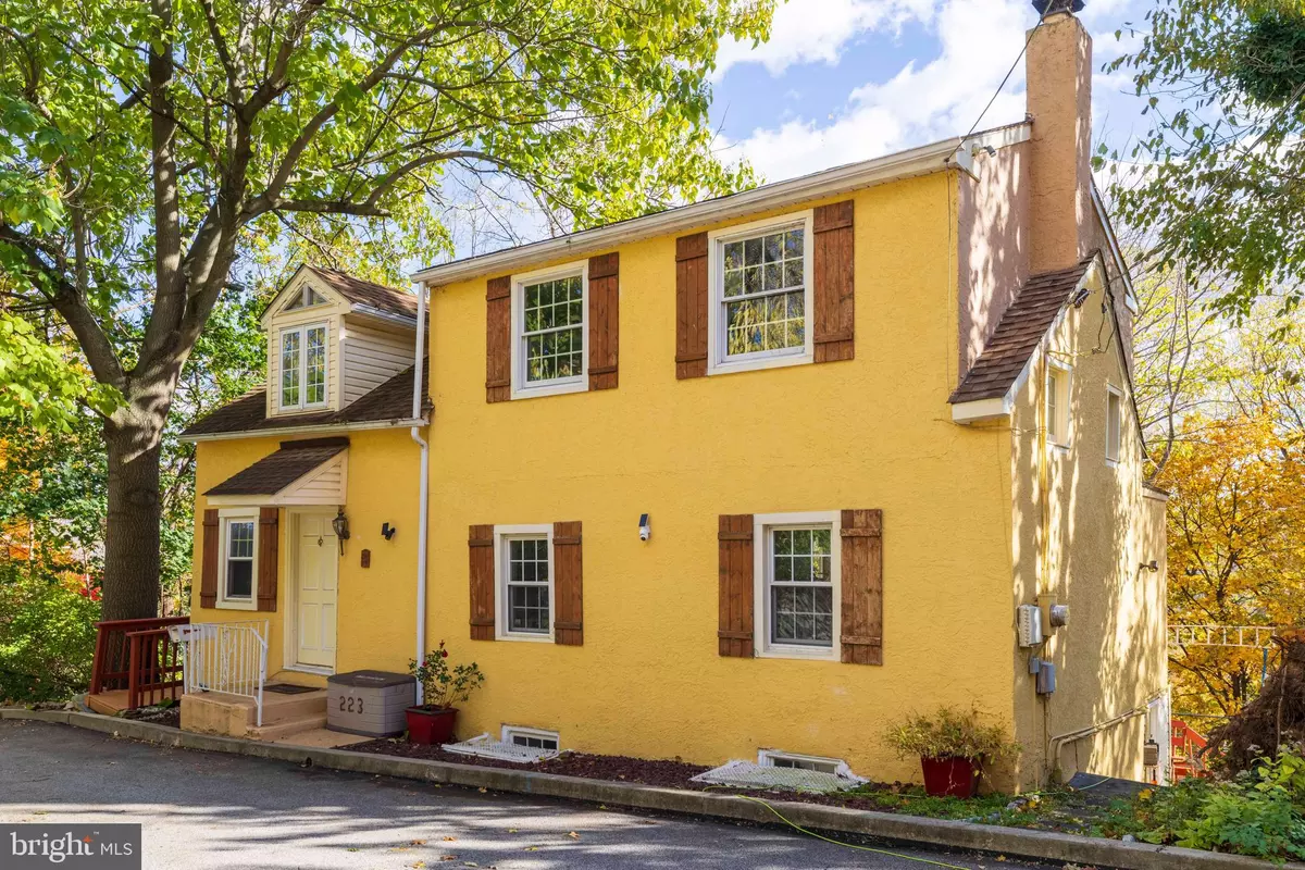 Conshohocken, PA 19428,223 REBEL HILL RD