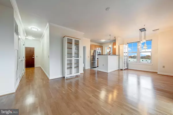 Reston, VA 20191,11770 SUNRISE VALLEY DR #321