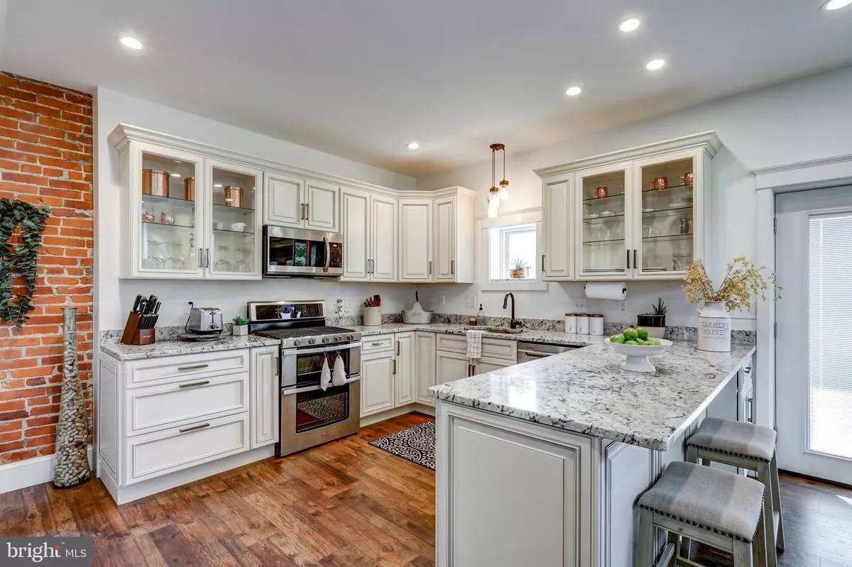 Lancaster, PA 17602,354 NEW HOLLAND AVE