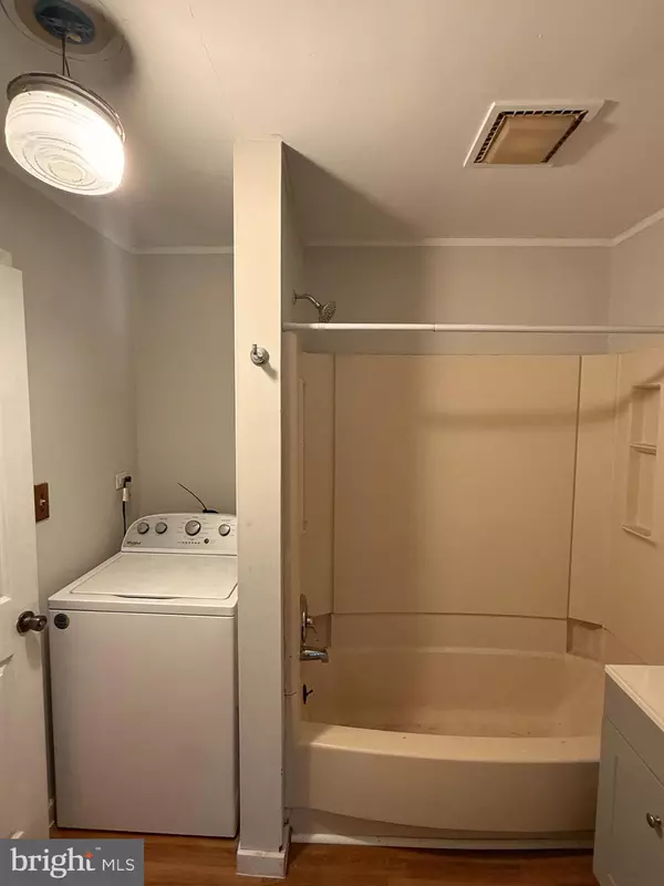 Salem, NJ 08079,73 WALNUT ST