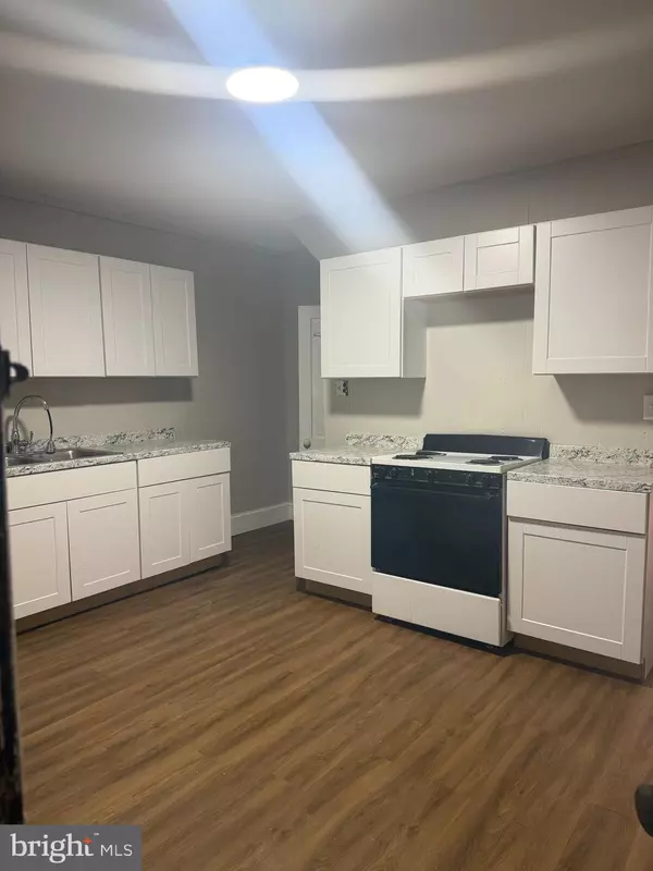 Norristown, PA 19401,879 CHERRY ST