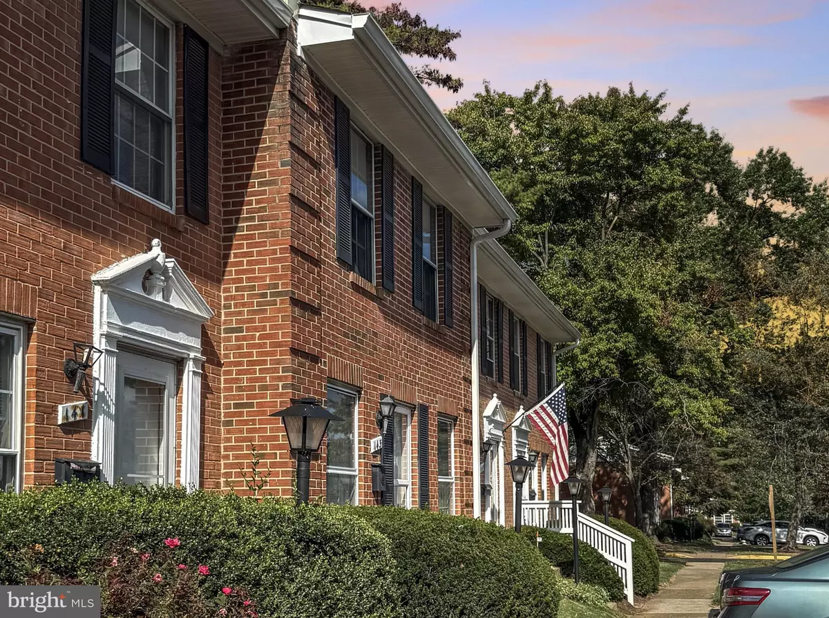 Sterling, VA 20164,143 N DUKE DR